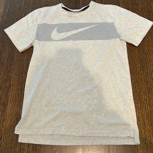 Nike T-shirt